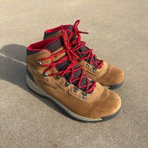 Columbia Newton Ridge Plus Waterproof Omni-Grip Hiking Boots Women’s 10.5 Wide